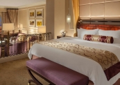 Venetian Suites Luxury Suite Bed